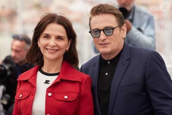 L'ex-compagnon de Juliette Binoche s'est apercu des faits samedi dernier.
Juliette Binoche et Benoît Magimel au photocall de "La Passion de Dodin Bouffant" lors du 76ème Festival International du Film de Cannes, France, le 25 mai 2023. © Jacovides-Moreau/Bestimage 