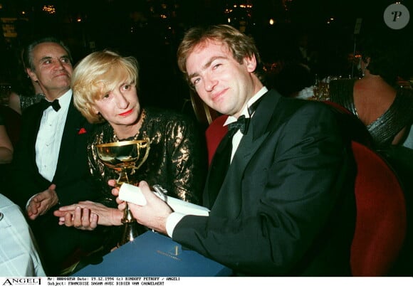 Françoise Sagan avec Didier Van Cauwelaert à la cérémonie des Best 1994 à Paris