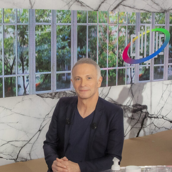 Exclusif - Samuel Etienne - Backstage de l'enregistrement de l'émission "Clique", présentée par M.Achour et diffusée en clair sur Canal + le 11 avril 2021 © Jack Tribeca / Bestimage