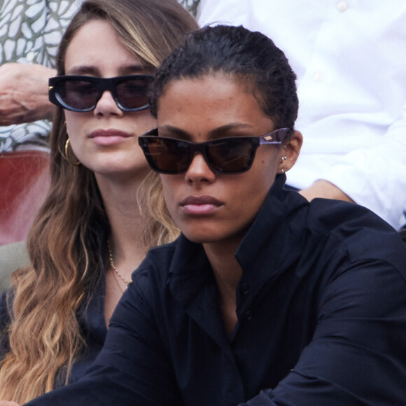 Tina Kunakey - Célébrités en tribunes des Internationaux de France de tennis de Roland Garros 2023 à Paris le 11 juin 2023. © Jacovides-Moreau/Bestimage 