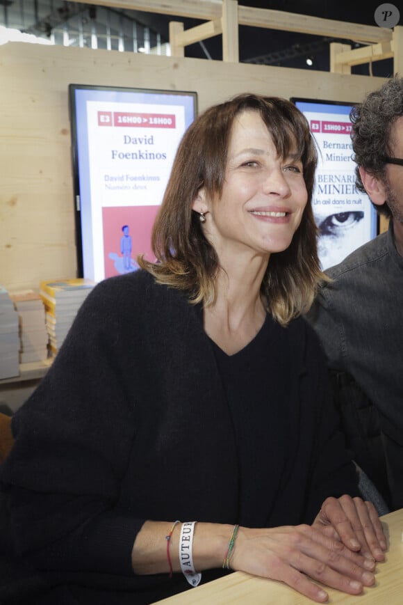 Sophie Marceau, pour la promotion de son livre "La Souterraine" publié chez Seghers au Festival du Livre de Paris 2023 au Grand Palais Éphémère - Paris le 22/04/2023 - © Jack Tribeca / Bestimage  Sophie Marceau for the promotion of her last book "La Souterraine" published by Seghers at paris book Fair "Festival du Livre de Paris" at Grand Palais Ephémère on 22/04/2023 