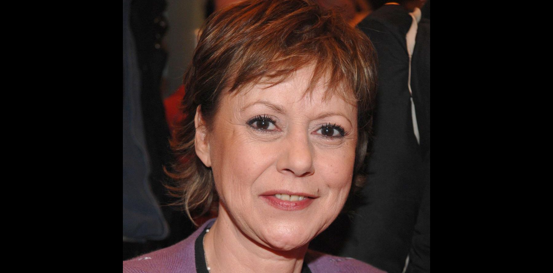 Dorothée : Ecoutez son nouveau single, "Dorothée"... On retombe en
