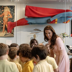 Catherine (Kate) Middleton, princesse de Galles, lors d'une visite pré-inaugurale du "Young V&A" à Bethnal Green, dans l'est de Londres, le 28 juin 2023. L'ouverture au public est prévue le 1er juillet 2023. 