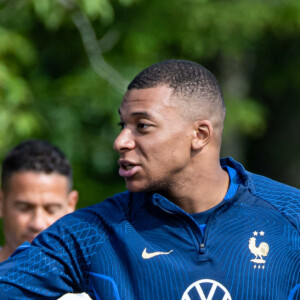 Kylian Mbappé - L'équipe de France de football s'entraine à Clairefontaine avant son match de qualification pour l'Euro 2024, le 12 juin 2023. la France affrontera Gibraltar ce vendredi 16 juin à 20h45 au Stade de l'Algarve à Faro-Loulé au Portugal.