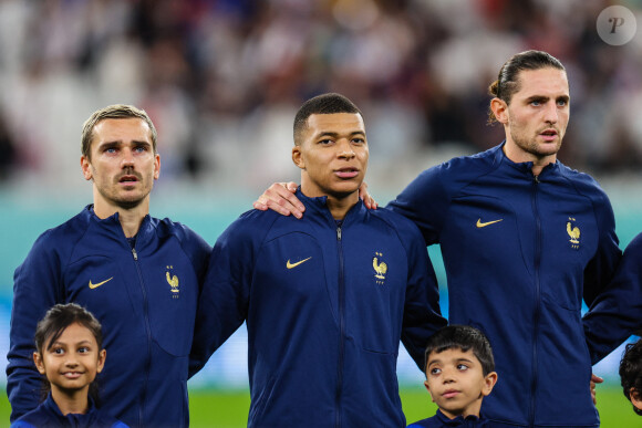 Kylian Mbappé et ses coéquipiers de l'équipe de France ont appelé au calme
Kylian Mbappé - Match " France - Pologne " (3-1) lors de la Coupe du Monde 2022 au Qatar, le 4 décembre 2022. L'équipe de France est qualifiée pour les quarts de finale.  Match " France - Poland " (3-1) at the 2022 World Cup in Qatar (FIFA World Cup Qatar 2022). December 4th, 2022.