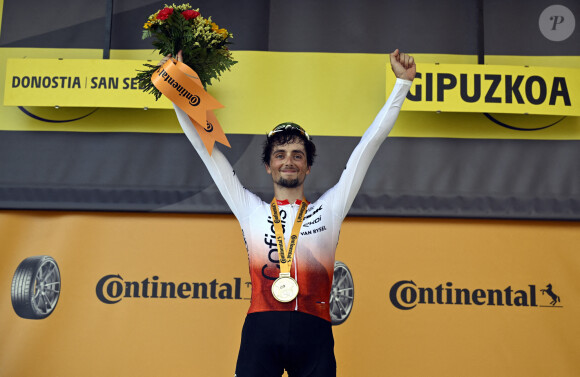 L'an dernier, Victor Lafay s'est longtemps plaint d'un Covid long, qui l'aurait empêché de respirer correctement pendant les courses
 
Victor Lafay de Cofidis vainqueur de l'étape entre Vitoria-Gasteiz et Saint Sebastien, en Espagne, ce dimanche 2 juillet 2023. Photo : ABACAPRESS.COM