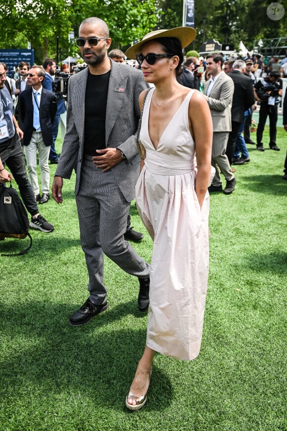 Tony Parker et sa femme Alizé Lim au photocall de la 174ème édition du Prix de Diane Longines à l'hippodrome de Chantilly, France, le 18 juin 2023. © Matthieu Mirville/Bestimage