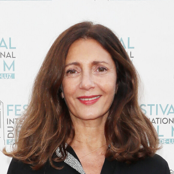 Valérie Karsenti lors de la soirée d'ouverture du 9ème Festival international du film de Saint-Jean-de-Luz avec la projection du film "Une comédie romantique" le 3 octobre 2022. © Patrick Bernard / Bestimage