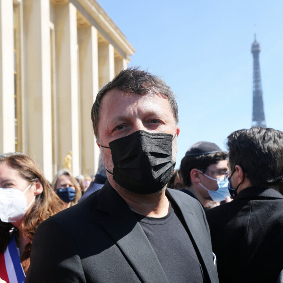 Arthur Essebag - Hommage à Sarah Halimi, assassinée en avril 2017, sur la place du Trocadero à Paris. Le 25 avril 2021