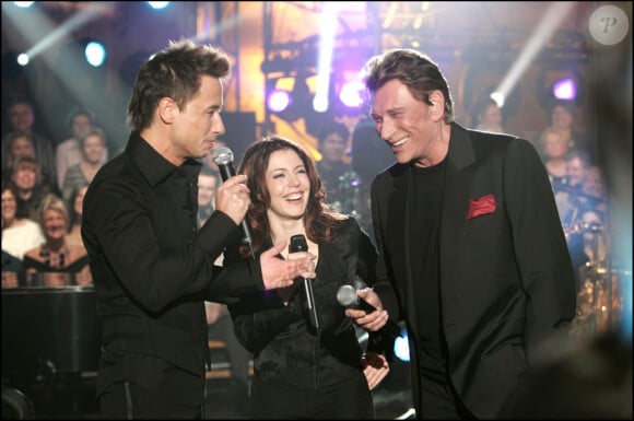 Isabelle Boulay et Stéphane Rousseau avec Johnny Hallyday pour l'émission "Noël au Canada"