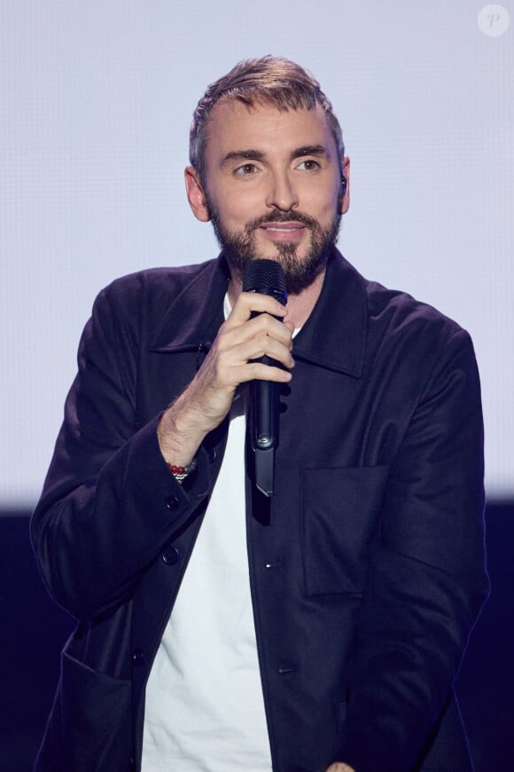 Exclusif - Christophe Willem - Enregistrement de l'émission "La fête de la Chanson française" à Paris, diffusée le 29 novembre sur France 2. Le 7 novembre 2022 © Cyril Moreau-Veeren / Bestimage