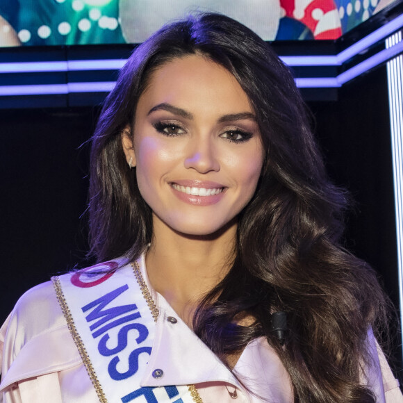 Exclusif - Diane Leyre (Miss France 2022) - Pendant l'émission TPMP (Touche Pas à Mon Poste) présentée en direct par C.Hanouna le 13/12/21 en direct sur C8, Paris le 13 décembre 2021. © Jack Tribeca / Bestimage