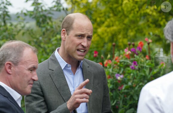 L'époux de Kate Middleton s'est rendu dans le duché de Cornouailles pour visiter une immense pépinière et inaugurer un tout nouveau restaurant, baptisé L'Orangerie.
Le prince William, prince de Galles, inaugure le restaurant "The Orangery" à la pépinière du duché de Cornouailles, près de Lostwithiel, en Cornouailles, Royaume Uni, le 10 juillet 2023, qui a été construit dans le cadre d'une extension de neuf mois projet de création d'espaces visiteurs durables. 