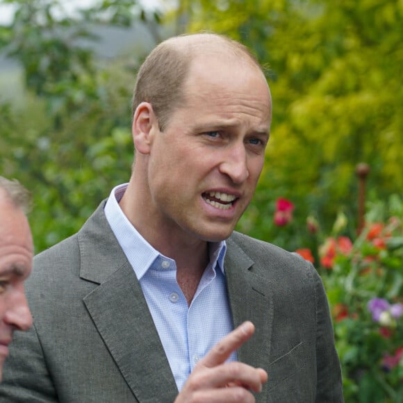 L'époux de Kate Middleton s'est rendu dans le duché de Cornouailles pour visiter une immense pépinière et inaugurer un tout nouveau restaurant, baptisé L'Orangerie.
Le prince William, prince de Galles, inaugure le restaurant "The Orangery" à la pépinière du duché de Cornouailles, près de Lostwithiel, en Cornouailles, Royaume Uni, le 10 juillet 2023, qui a été construit dans le cadre d'une extension de neuf mois projet de création d'espaces visiteurs durables. 