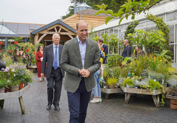 Le prince William, prince de Galles, inaugure le restaurant "The Orangery" à la pépinière du duché de Cornouailles, près de Lostwithiel, en Cornouailles, Royaume Uni, le 10 juillet 2023, qui a été construit dans le cadre d'une extension de neuf mois projet de création d'espaces visiteurs durables. 