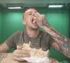 La France a découvert Alan FoodChallenge en septembre 2016 en le voyant déguster un tacos de taille hors-normes.
Alan FoodChallenge sur Twitch.