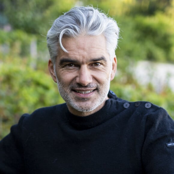 François Vincentelli est le papa de trois enfants.
François Vincentelli - Les comédiens F.Vincentelli et M-P.Nga, sont parrain et marraine de la 89ème édition de la Fête des Vendanges de Montmartre à Paris qui se déroule. © Pierre Perusseau / Bestimage 