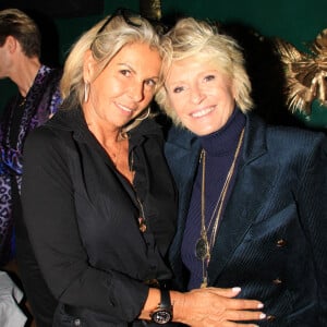 Exclusif Sophie Davant et Caroline Margeridon qui fête son 56ème anniversaire au restaurant "Manko" à Paris le 29 septembre 2022. © Philippe Baldini/Bestimage 