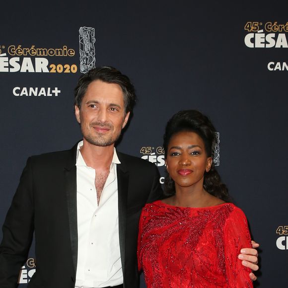Vincent Cerutti et sa compagne Hapsatou Sy lors du photocall lors de la 45ème cérémonie des César à la salle Pleyel à Paris le 28 février 2020 © Dominique Jacovides / Olivier Borde / Bestimage 