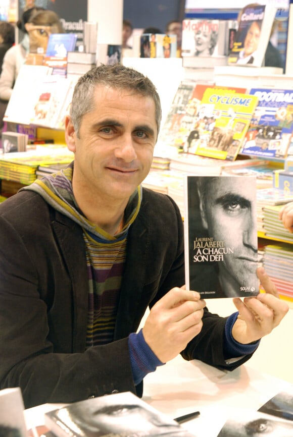 Archives - Laurent Jalabert au salon du Livre de Paris 2010