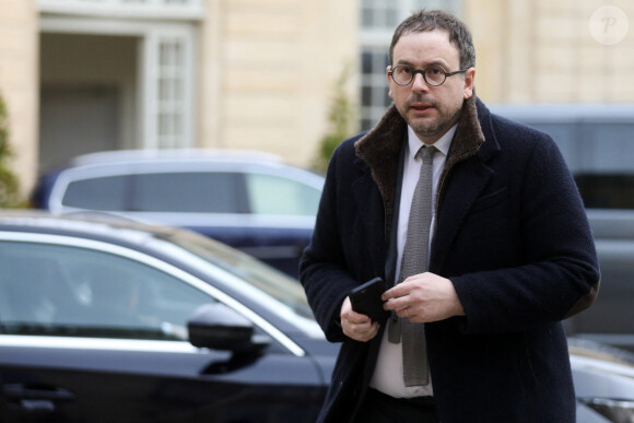 Aurélien Rousseau, ex-directeur de cabinet d'Élisabeth Borne, devient Ministre de la Santé.
 La Première ministre recoit la délégation du Front de libération nationale kanak et socialiste (FLNKS) pour une réunion de travail sur l'avenir de la Nouvelle-Calédonie, à l'hôtel de Matignon, Paris, le 11 avril 2023 © Stéphane Lemouton / Bestimage 