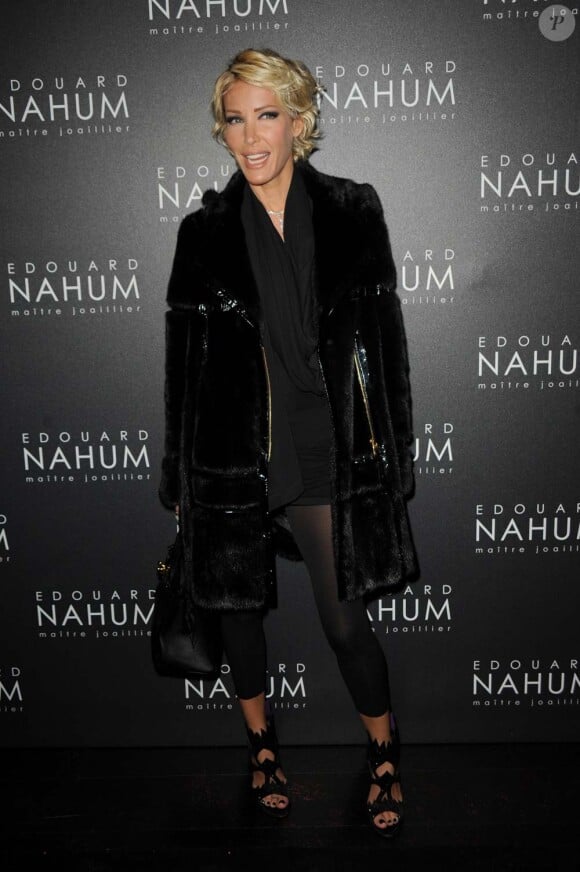 Ophélie Winter à l'anniversaire du joaillier Edouard Nahum, à Paris, le 3 mars 2010 !