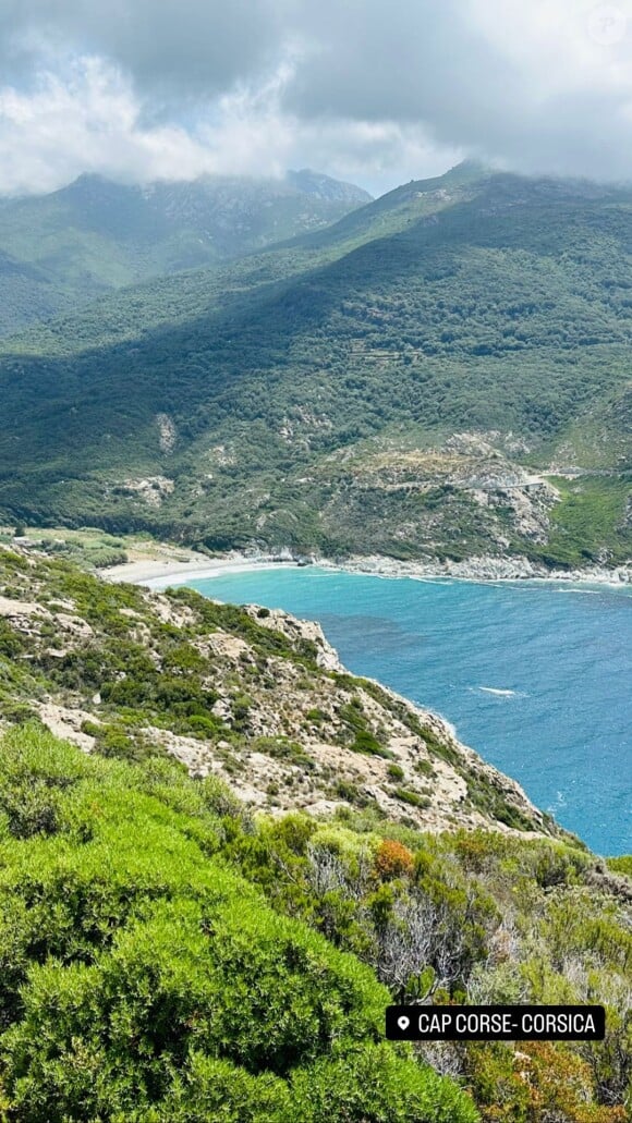 Ainsi que de magnifiques paysages
Léa Salamé en vacances en Corse.