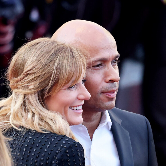 Un anniversaire qu'il pourrait célébrer avec sa compagne et leurs jumeaux.
Eric Judor et sa compagne - Montée des marches du film " The Old Oak " lors du 76ème Festival International du Film de Cannes, au Palais des Festivals à Cannes. © Jacovides-Moreau / Bestimage 