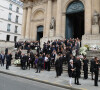 La cérémonie était réservée aux membres de la famille et à l'entourage proche faute de place
Sorties des obsèques de Jane Birkin en l'église Saint-Roch à Paris. Le 24 juillet 2023 © Jacovides-KD Niko / Bestimage