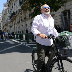 Un très beau patrimoine immobilier pour l'acteur.
Gérard Jugnot quitte les studios de RTL à Paris, France, le 10 juin 2021. © Panoramic/Bestimage