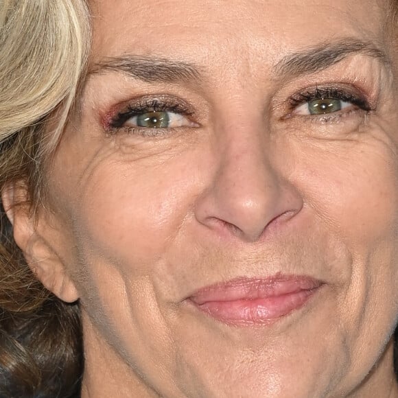 Une façon pour elle de positiver !
Corinne Touzet à l'evant-première du film "Sur les chemins noirs" au cinema UGC Normandie à Paris le 13 mars 2023. © Coadic Guirec/Bestimage