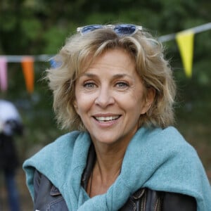 Corinne Touzet à la 6ème édition du trophée de pétanque solidaire " Ne perdez pas la boule " au Boulodrome de la Boule Saint James, route de la Muette à Neuilly. Le 22 septembre 2022 © Marc Ausset-Lacroix / Bestimage