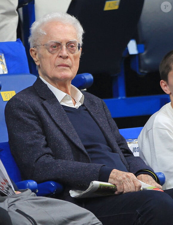 Exclusif - Lionel Jospin assiste au match de Basketball entre Metropolitans 92 et Gravelines au Palais des Sports Marcel Cerdan à Levallois Perret le 30 avril 2023.