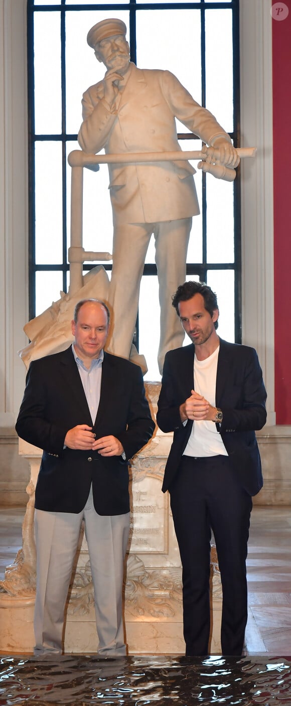 Exclusif - Le prince Albert II de Monaco et Mathieu Lehanneur - Après le succès chez Christie's à Paris en janvier dernier, la collection 50 Seas créée par le designe M.Lehanneur sera dévoilée au musée océanographique de La Principauté de Monaco du 22 avril au 6 mai. © Michael Alesi/Bestimage 