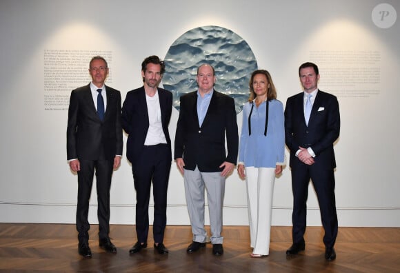 Exclusif - Robert Calcagno, Mathieu Lehanneur, le prince Albert II de Monaco, Nancy Dotta et Bertold Mueller - Après le succès chez Christie's à Paris en janvier dernier, la collection 50 Seas créée par le designe M.Lehanneur sera dévoilée au musée océanographique de La Principauté de Monaco du 22 avril au 6 mai. © Michael Alesi/Bestimage 