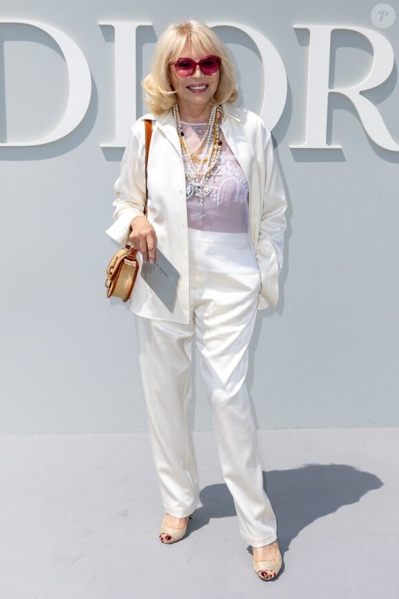 Amanda Lear - Les célébrités au défilé Dior "Collection Homme Prêt-à-Porter Printemps/Eté 2024" lors de la Fashion Week de Paris (PFW), le 23 juin 2023. © Olivier Borde- Bertrand Rindoff Petroff / Bestimage 