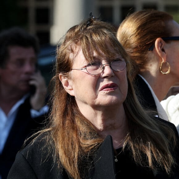 Jane Birkin - Obsèques de la chanteuse Régine au Crematorium du cimetière du Père-Lachaise à Paris. Le 9 mai 2022 © Jacovides-Moreau / Bestimage