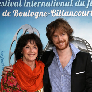 Le temps passe mais la douleurs reste intacte.
Anny Duperez, Gael Giraudeau - Festival du film de Boulogne. Le 24 mars 2012.