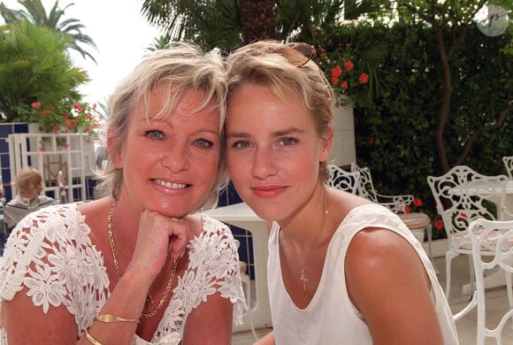 Exclusif - Evelyne Leclercq et sa fille Céline à Cannes