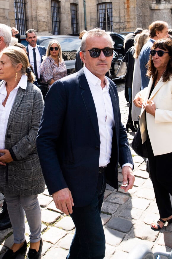 Christophe Dechavanne - Obsèques de Jean-Paul Belmondo en l'église Saint-Germain-des-Prés, à Paris le 10 septembre 2021. © JB Autissier / Panoramic / Bestimage