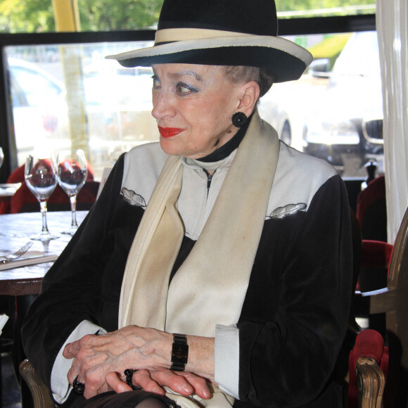 Geneviève de Fontenay est décédée à l'âge de 90 ans
Exclusif - Geneviève de Fontenay - Déjeuner à la brasserie Les Fontaines à Paris. Le 9 juillet 2020 © Baldini / Bestimage
