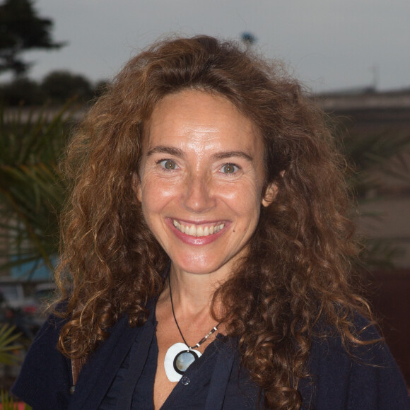 Isabel Otero - Photocall de "Dix pour cent" dans le cadre du 17e festival de fiction TV de La Rochelle à l'Espace Encan à La Rochelle le 11 septembre 2015