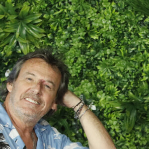 Jean-Luc Reichmann au photocall de la série "Leo Mattei, Brigade des mineurs" lors du 62ème Festival de Télévision de Monte-Carlo, à Monaco, le 19 juin 2023. © Denis Guignebourg/BestImage