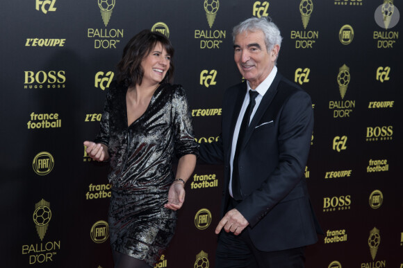 Info - Estelle Denis et Raymond Domenech se sont séparés - Raymond Domenech et sa femme Estelle Denis - Cérémonie du Ballon d'Or 2019 à Paris le 2 décembre 2019. © Jeremy Melloul/Bestimage