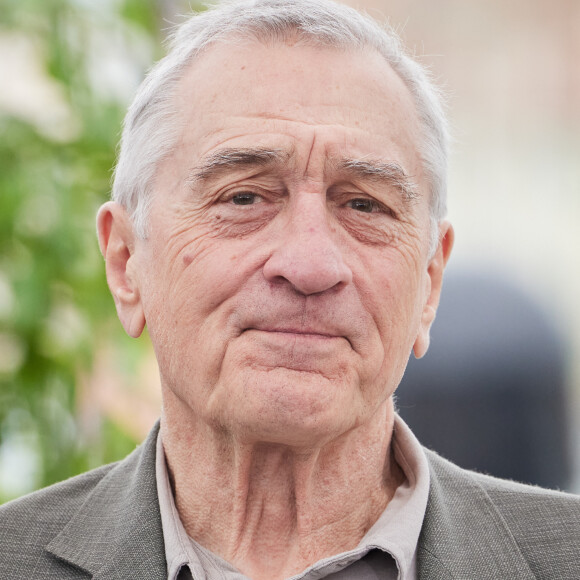 Robert De Niro au photocall du film "Killers Of The Flower Moon" lors du 76ème Festival International du Film de Cannes, au Palais des Festivals à Cannes, France, le 21 mai 2023. © Jacovides-Moreau/Bestimage 