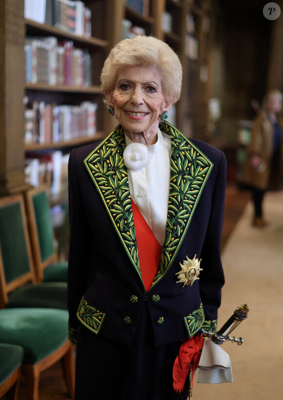 Elle avait 94 ans.
Hélène Carrère d'Encausse - A.Compagnon rejoint les Immortels lors d'une réception à l'Académie Française, le 11 mai 2023 à Paris. © Dominique Jacovides / Bestimage