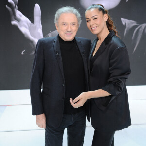 Exclusif - Michel Drucker et Chimene Badi - Enregistrement de l'émission Vivement dimanche en Hommage à Edith Piaf au studio Gabriel Diffusion sur France 3.