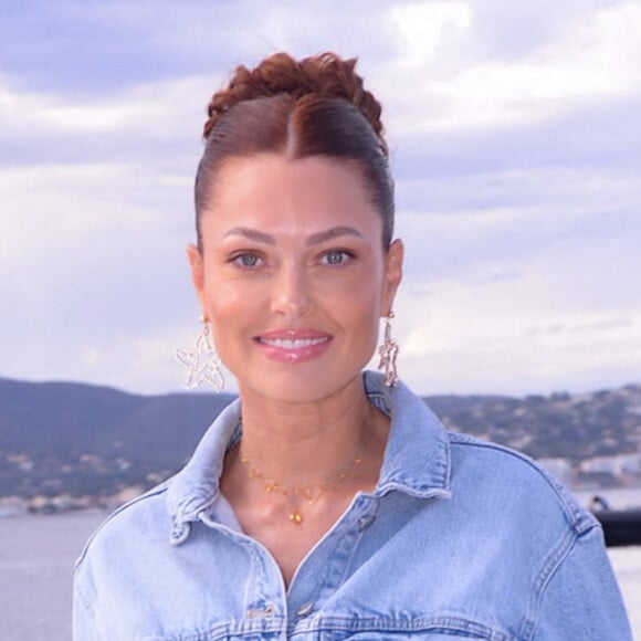 Caroline Receveur est atteinte d'un cancer du sein.
Caroline Receveur au défilé Etam Croisière à Saint-Tropez. © Rachid Bellak / Bestimage