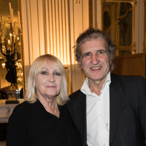 Gérard Leclerc et sa femme julie - Remise de décorations au ministère de la Culture à Paris le 30 octobre 2019. © Cyril Moreau/Bestimage