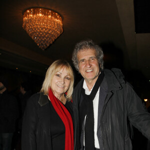 Exclusif - Gerard Leclerc et son épouse Julie - People dans les backstage du concert de A.Chamfort "Dandy Symphonique" au Grand Rex à Paris. Le 23 mars 2022 © Denis Guignebourg / Bestimage 